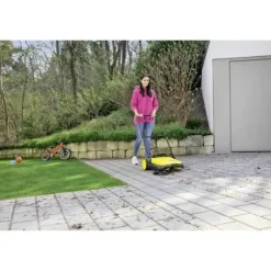 KARCHER S 4 mekanisk fejemaskine - 20L beholder - 1 sidebørste - 1800 m²/h Gul svart