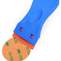 Plastikskraber med 10 plastikblade til fjernelse af lim.