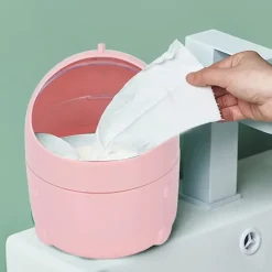 Skrivebordsaffaldsspand, sød papirkurv med låg til badeværelsesbord, skrivebord, bord, sofabord (pink)