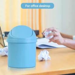 Swing Cover Bin, Lille Swing Affaldsbeholder Badeværelse Kosmetik Bordplade Bin Mini Affaldsspand Badeværelse Skraldespande med Swing Låg, Lille Skrivebords Affaldsbeholder til Blue | Fyndiq