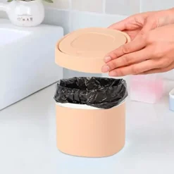 13x15cm Mini Bordsskraldespand med Låg Lille Skraldespand til Soveværelse Badeværelse Køkkenkontor Soveværelse, Rosa